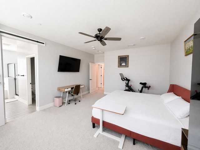 2031 N Osmun Avenue, Clovis, CA 93619
