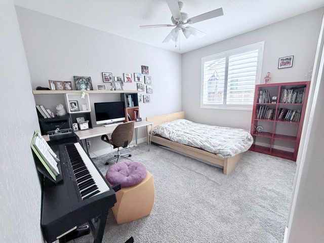 2031 N Osmun Avenue, Clovis, CA 93619