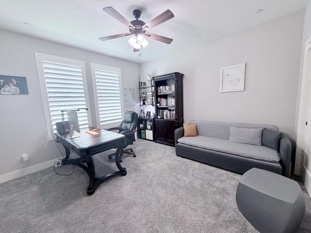 2031 N Osmun Avenue, Clovis, CA 93619