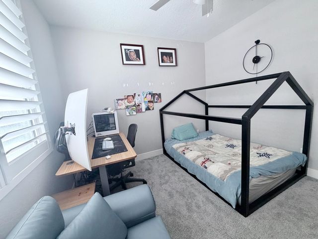 2031 N Osmun Avenue, Clovis, CA 93619