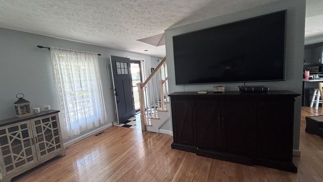 114 Morning Glory Drive, Manchester, NH 03109
