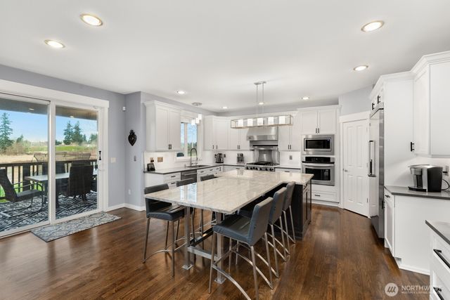 21603 31st Street E, Lake Tapps, WA 98391