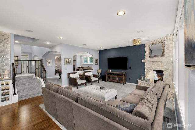 21603 31st Street E, Lake Tapps, WA 98391