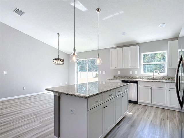 201 LOCUST ROAD, Ocala, FL 34472