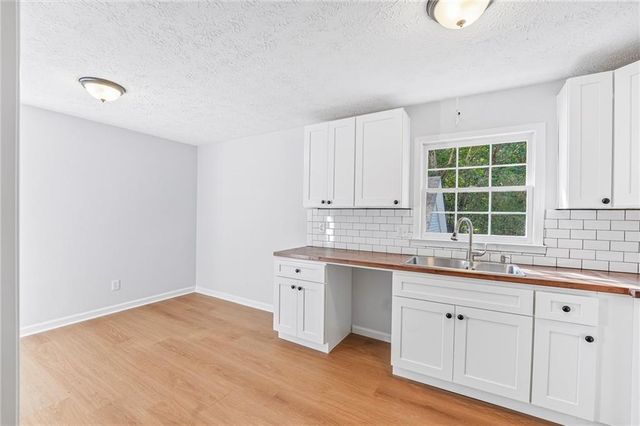 22 Oak Circle, Dallas, GA 30157