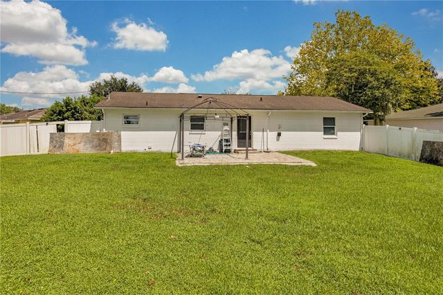802 FOX LAKE DRIVE, Lakeland, FL 33809