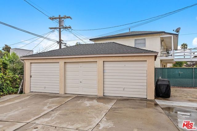7024 Kittyhawk Avenue, Los Angeles, CA 90045