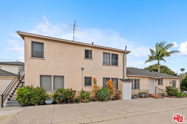 7024 Kittyhawk Avenue, Los Angeles, CA 90045