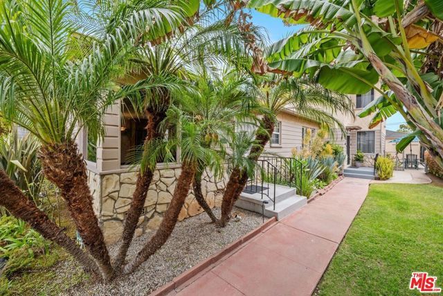 7024 Kittyhawk Avenue, Los Angeles, CA 90045