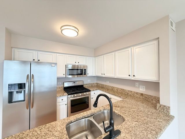 3174 Teal Bay Court 3174, Aurora, IL 60503