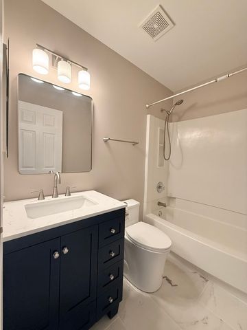 3174 Teal Bay Court 3174, Aurora, IL 60503