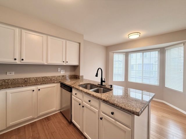 3174 Teal Bay Court 3174, Aurora, IL 60503
