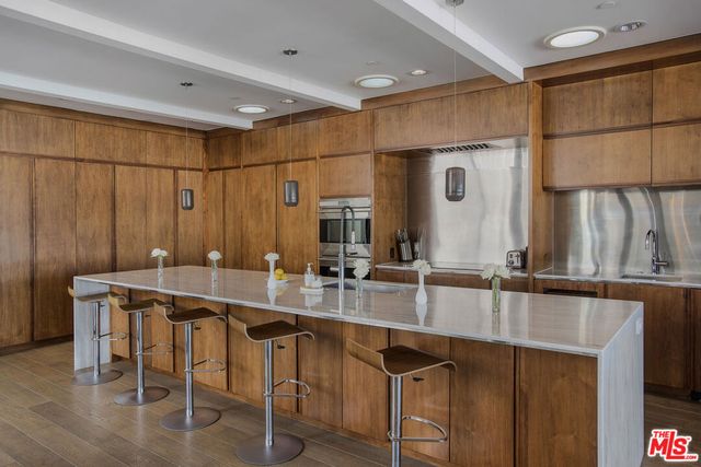 2105 E Balboa Boulevard, Newport Beach, CA 92661