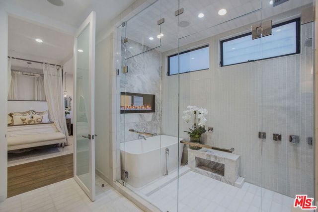 2105 E Balboa Boulevard, Newport Beach, CA 92661