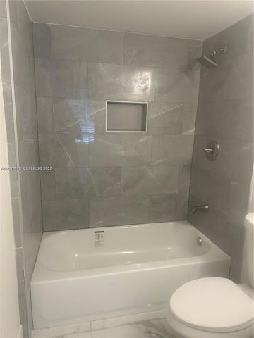 4166 Inverrary Dr 210, Lauderhill, FL 33319