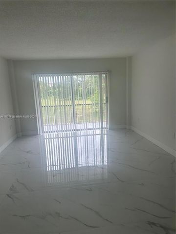 4166 Inverrary Dr 210, Lauderhill, FL 33319