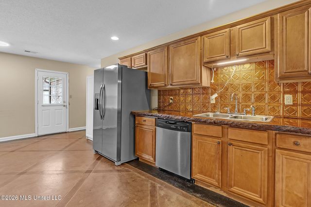 209 Roper Cove, Byhalia, MS 38611