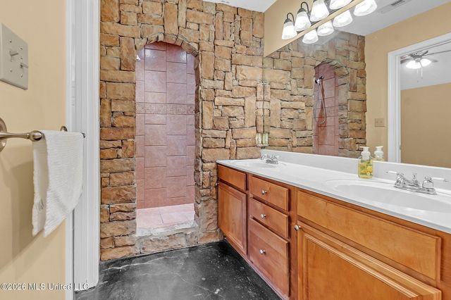 209 Roper Cove, Byhalia, MS 38611