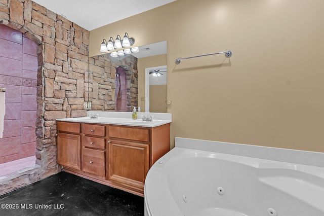 209 Roper Cove, Byhalia, MS 38611