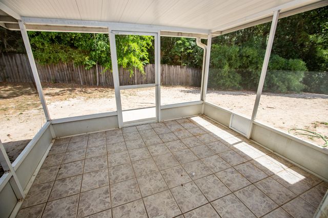 1305 Jefferyscot Court, Crestview, FL 32536