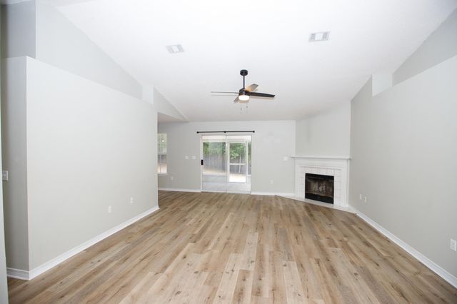 1305 Jefferyscot Court, Crestview, FL 32536