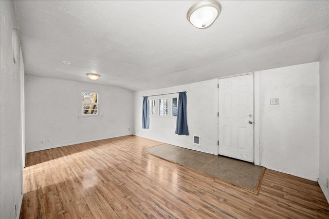 1507 W Chelan Ave, Spokane, WA 99205