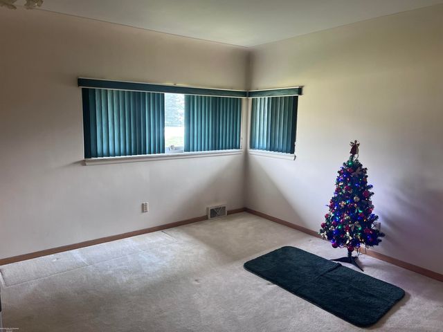 5156 Eastbrook Ct Court, Shelby Twp, MI 48316