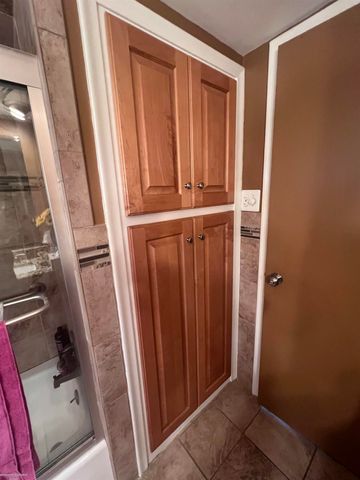 5156 Eastbrook Ct Court, Shelby Twp, MI 48316