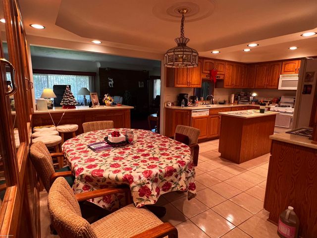 5156 Eastbrook Ct Court, Shelby Twp, MI 48316