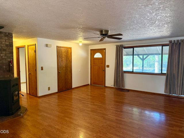 50842 Deer Forest Drive, La Pine, OR 97739