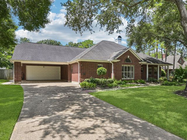 331 Creekside Drive, League City, TX 77573