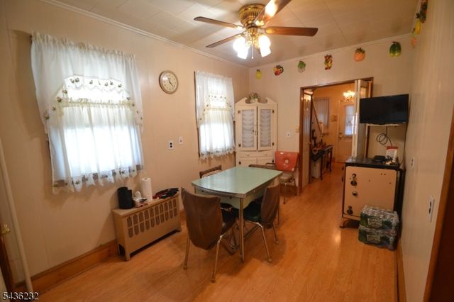 82 Christie Ave, Clifton City, NJ 07011