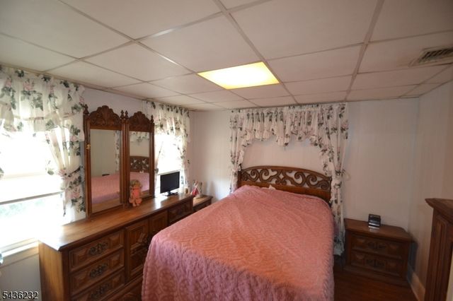 82 Christie Ave, Clifton City, NJ 07011