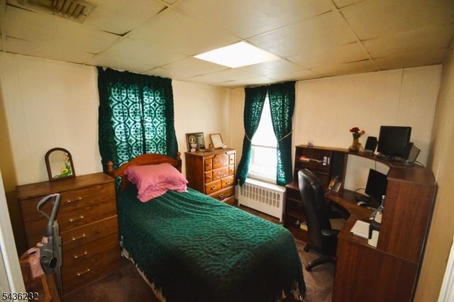 82 Christie Ave, Clifton City, NJ 07011