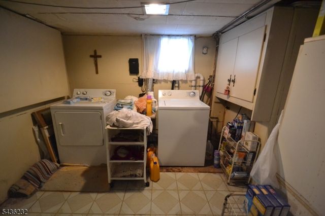 82 Christie Ave, Clifton City, NJ 07011