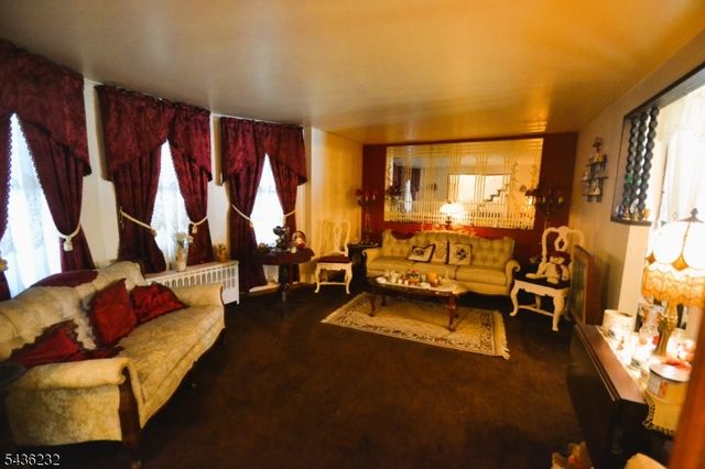 82 Christie Ave, Clifton City, NJ 07011