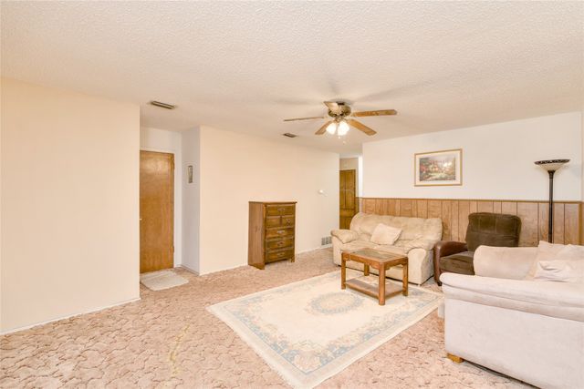 1717 Oak Tree Drive, Denton, TX 76209