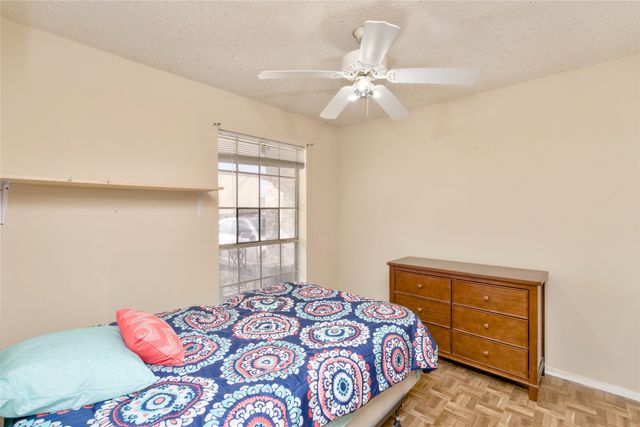 1717 Oak Tree Drive, Denton, TX 76209