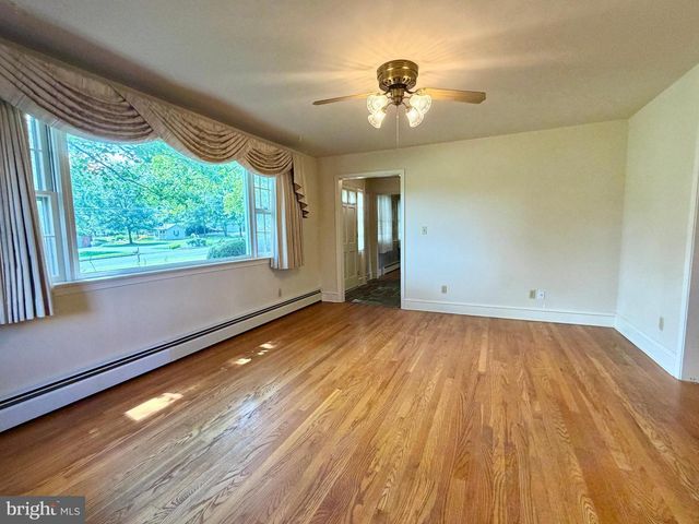357 MOYER RD, Souderton, PA 18964