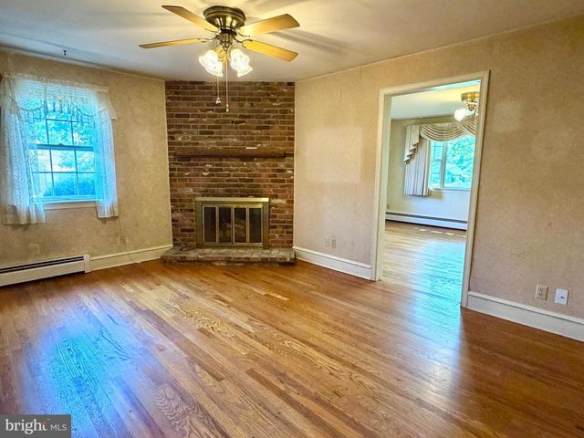 357 MOYER RD, Souderton, PA 18964