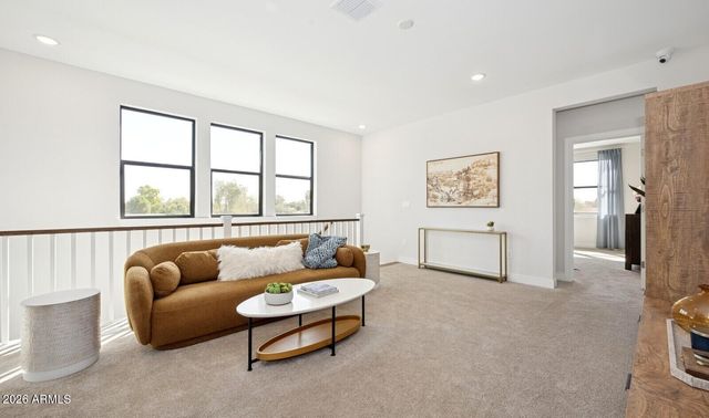 95 E Windsor Drive, Gilbert, AZ 85296