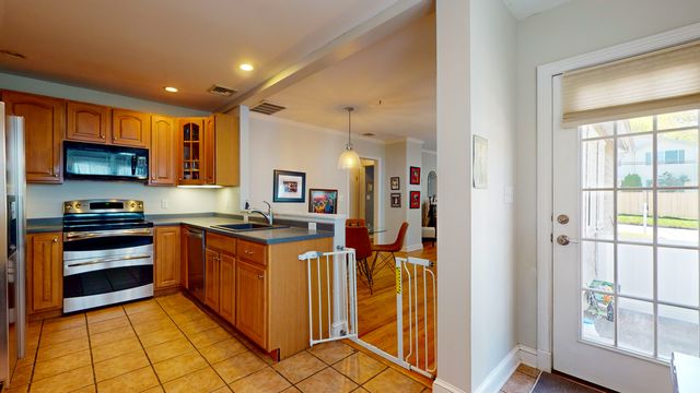 21 Nichols Avenue, Stamford, CT 06905