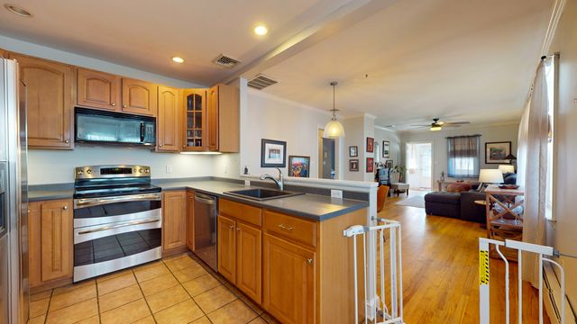 21 Nichols Avenue, Stamford, CT 06905