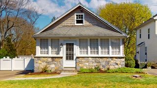 21 Nichols Avenue, Stamford, CT 06905