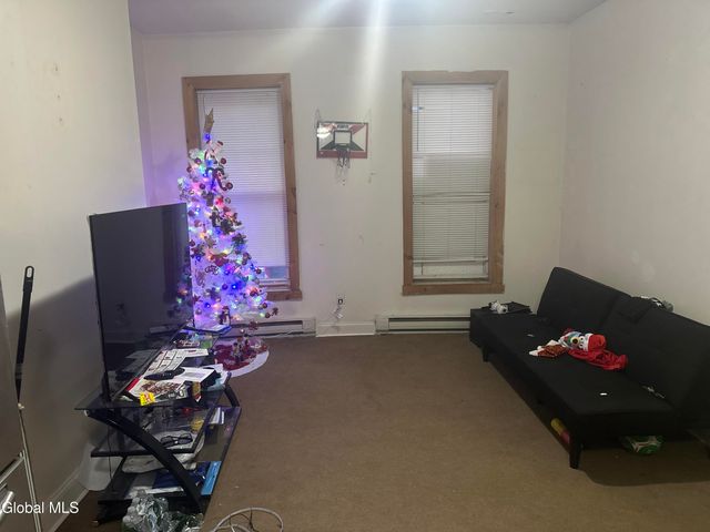 72 Bassett Street, Albany, NY 12202