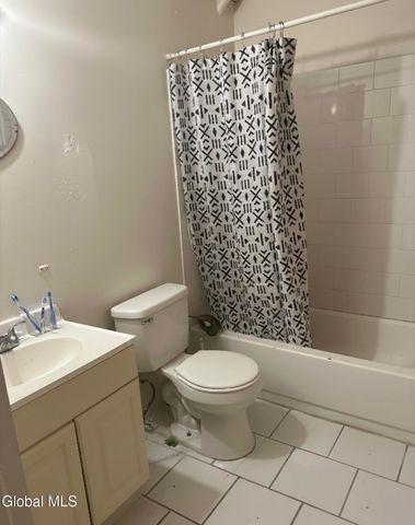 72 Bassett Street, Albany, NY 12202