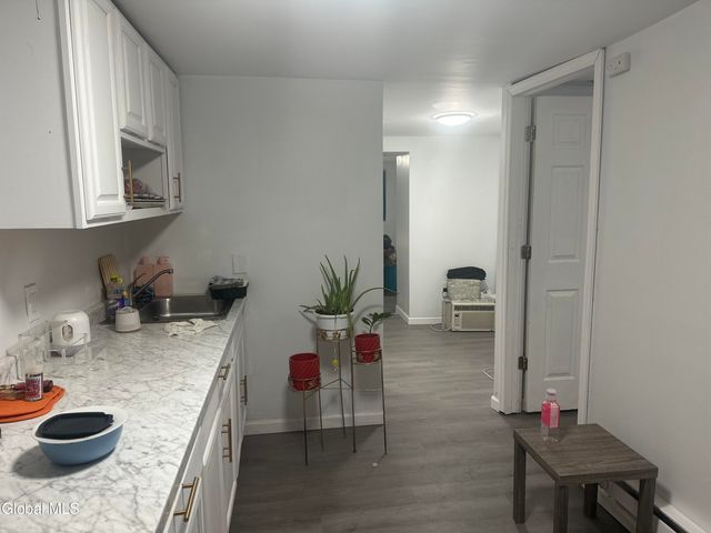 72 Bassett Street, Albany, NY 12202