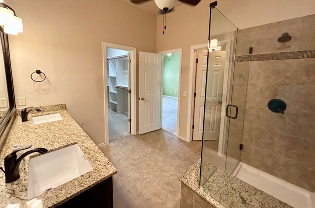 409 Crestview Point Drive, Lewisville, TX 75067