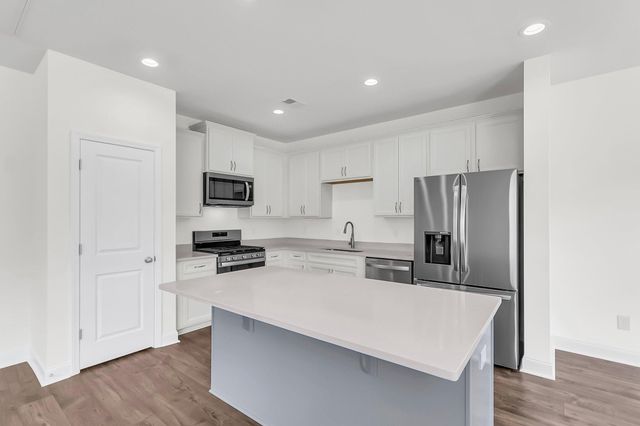335 Chapman Circle, Goose Creek, SC 29445