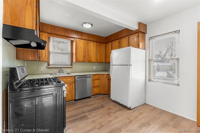 3081 Pardee Avenue, Dearborn, MI 48124